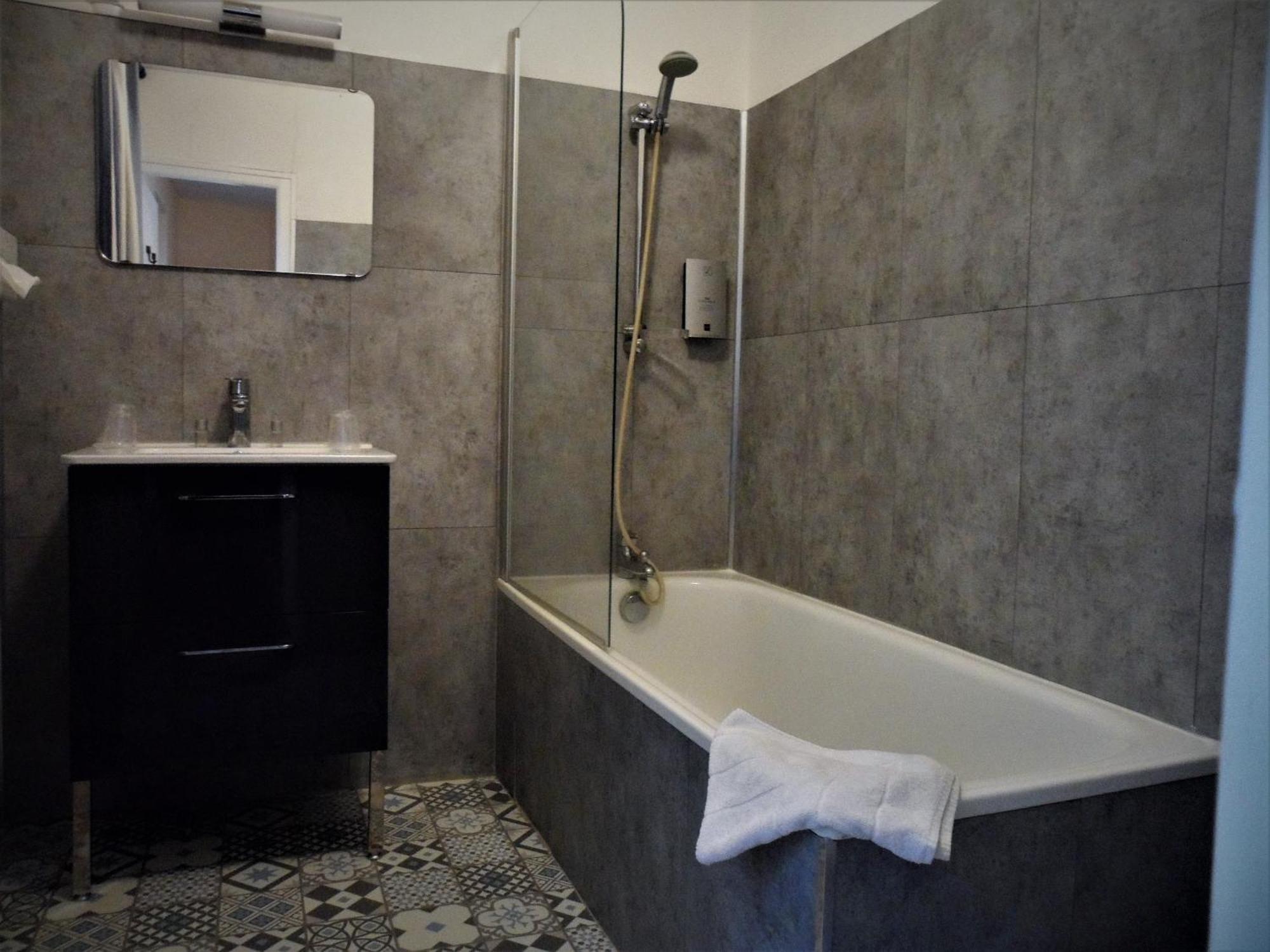 Hotel Le Petit Keriquel La Chapelle-Caro Habitación foto